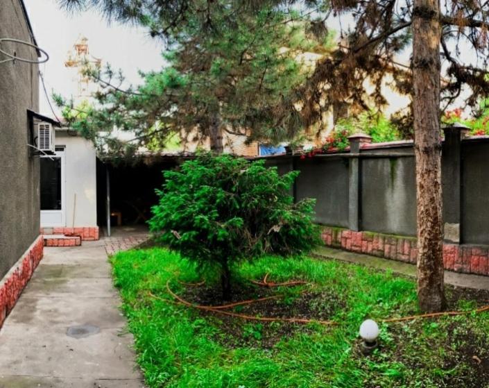 Ala-Bel Guesthouse Бішкек Екстер'єр фото